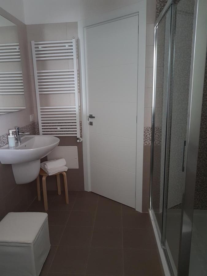 Central Apartment Con Tre Camere Da Letto Locorotondo Exterior foto