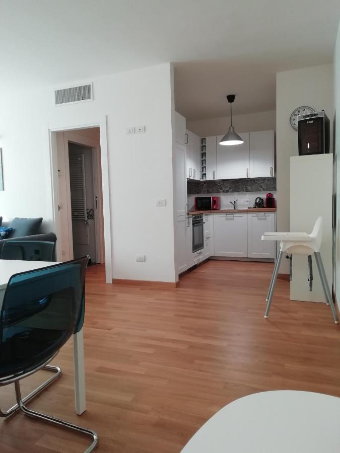 Central Apartment Con Tre Camere Da Letto Locorotondo Exterior foto